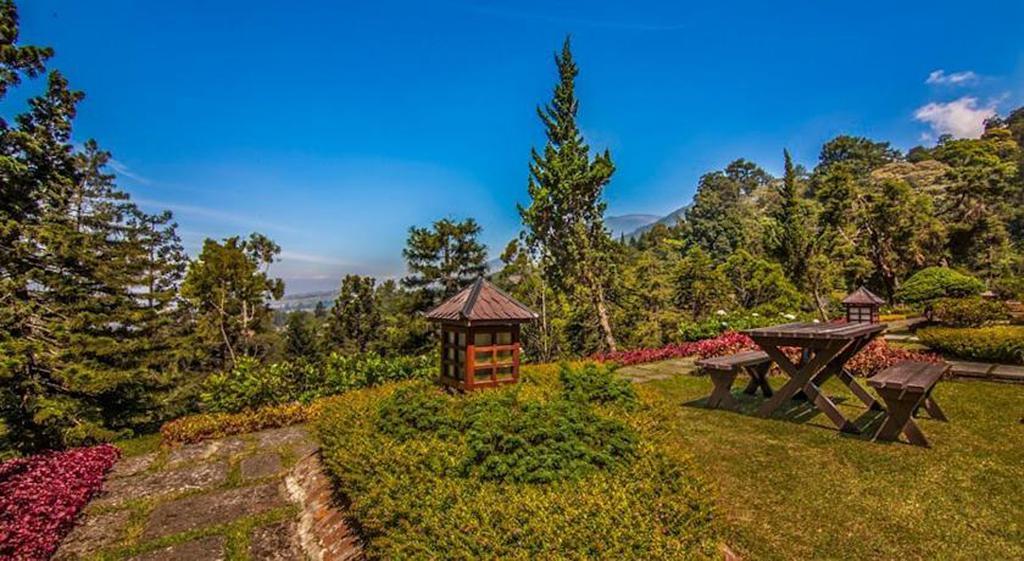 Puncak Pass Resort Exterior photo