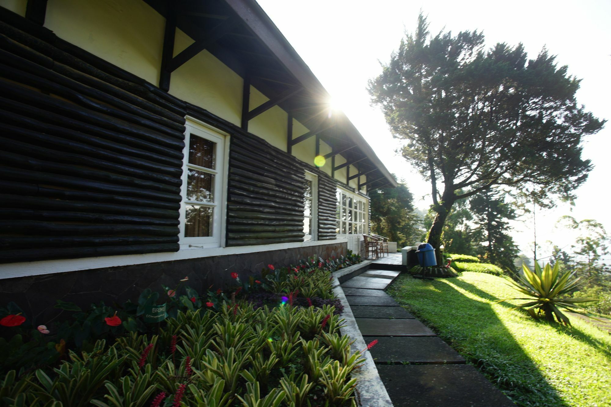 Puncak Pass Resort Exterior photo